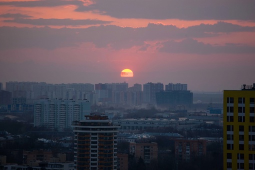 Алый закат в Химках 🔥

Фото - Kot..