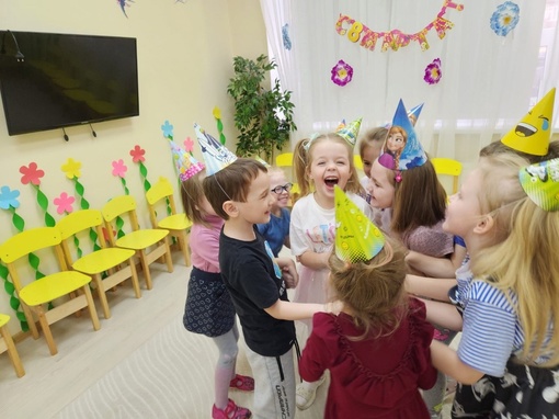 Детский сад «Бублик» приглашает детей от 1,5 до 7 лет в группу..