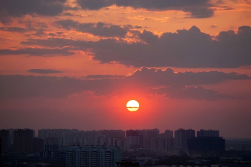 Алый закат в Химках 🔥

Фото - Kot..