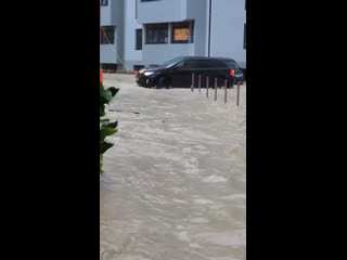 Наводнение в Туапсинском районе: в Дефановке эвакуировано 44 человека, в том числе 37 детей.

За три часа ночью..