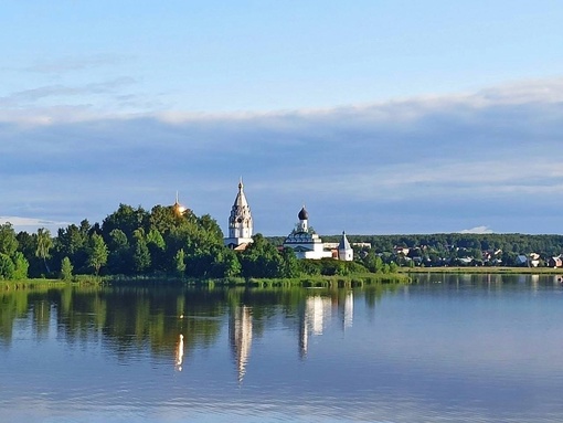 А вот так вчера было в Ворсме, там проходил фестиваль «Русская Тоскания»

📸 Присылайте ваши фото и видео нам..