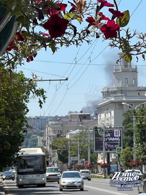 🔥 Что-то горит на Западном в районе проспекта Стачки. Дым виден из центра города. 

⚡Если Вы стали..