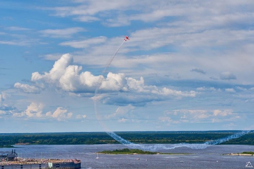 Фоторепортаж с вчерашнего авиашоу 

📸ASP media

..