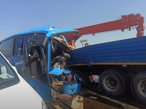 Автобус, следующий из Махачкалы в Ростов, попал в аварию

22 июля около 8 часов утра на трассе «Кавказ» в..