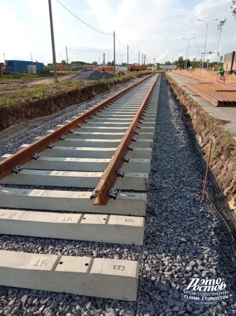 ⚡🚊 Тем временем на Левенцовке уложили первые трамвайные пути. До конца года планируют построить 6..