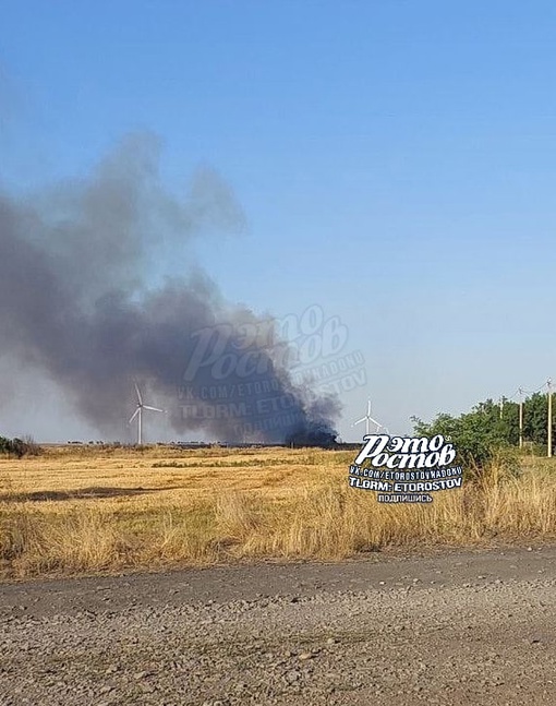 🔥В Гуково сегодня загорелась свалка. После захода Солнца еще не..