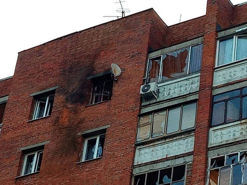 Украинский беспилотник врезался в жилой дом в Курске

В нескольких квартирах многоэтажки на Карла Маркса..