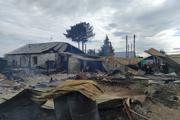 Жительница омской деревни затопила баню и сожгла дома соседей

Тарский суд признал 36-летнюю жительницу..