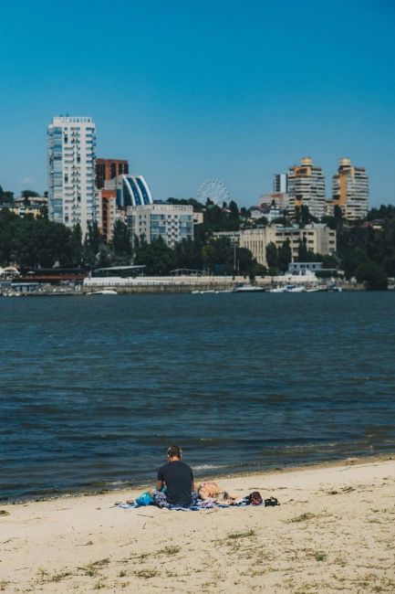 Летние будни Ростова на Левом берегу Дона..