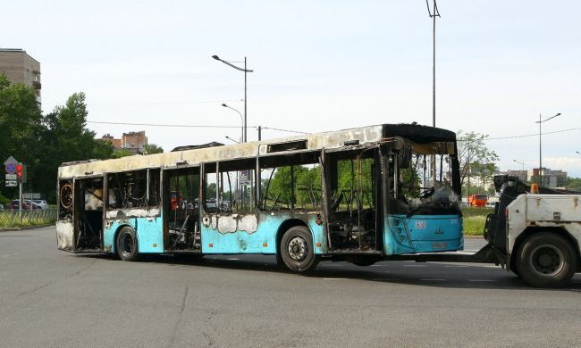 На петербургские улицы возвращаются лазурные «МАЗы», которые регулярно горели

«Пассажиравтотранс»..