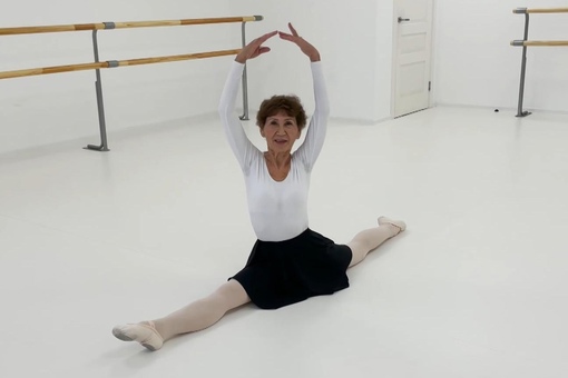 💃 74-летняя балерина из Уфы выиграла медаль на всероссийском фестивале танца 
 
Мероприятие прошло в..
