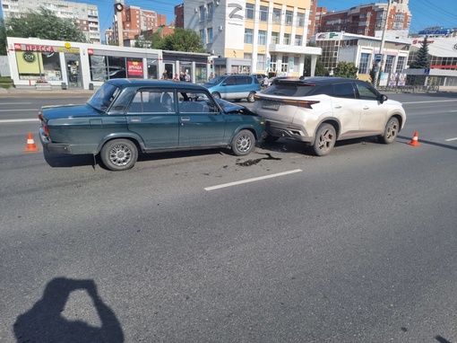 На улице Красный Путь произошло ДТП с пострадавшими

В районе дома № 89 35-летний водитель автомобиля ВАЗ не..