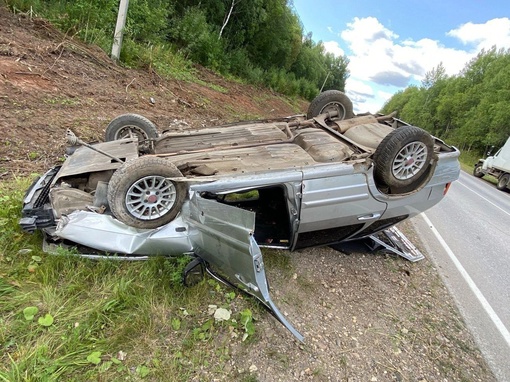 ‼️Вчера утром на трассе Лысьва-Кунгур "главный по суете" не справился с управлением и совершил ДТП.

Не..