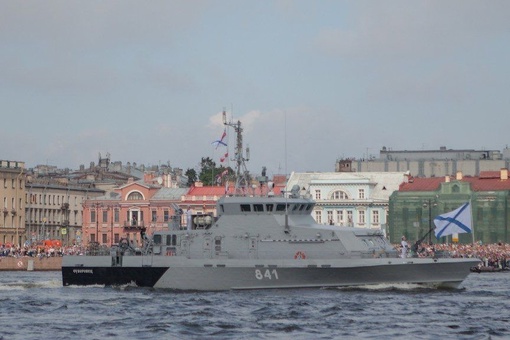 ❗️🇷🇺Атаку врага на базу ВМФ Новороссийск отразили «Оленегорский горняк» и «Суворовец»

▪️Мэр..