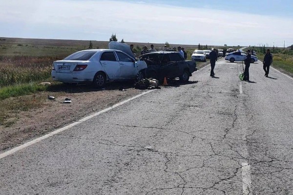 В Новосибирской области на трассе произошло смертельное ДТП 

В Купинском районе столкнулись два автомобиля..