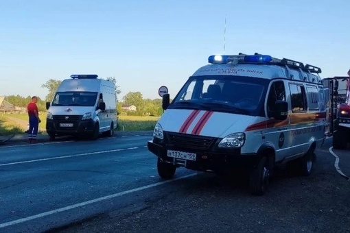 На трассе Пермь — Екатеринбург в ДТП пострадали три человека 

Водитель Renault во время выезда на трассу от..