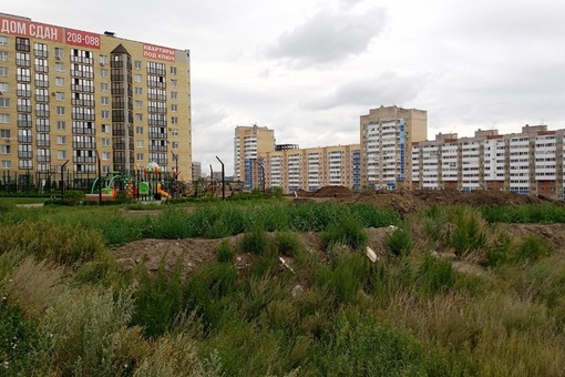 Подпорные плиты на месте обрушения парковки в Омске отошли на 1.5 метра

В Омске на месте просадки парковки..