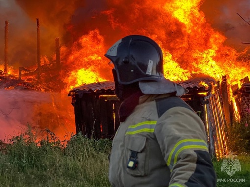 🔥В п. Углеуральский Губахинского района произошел крупный пожар.

12 августа в 20 часов поступило сообщение о..