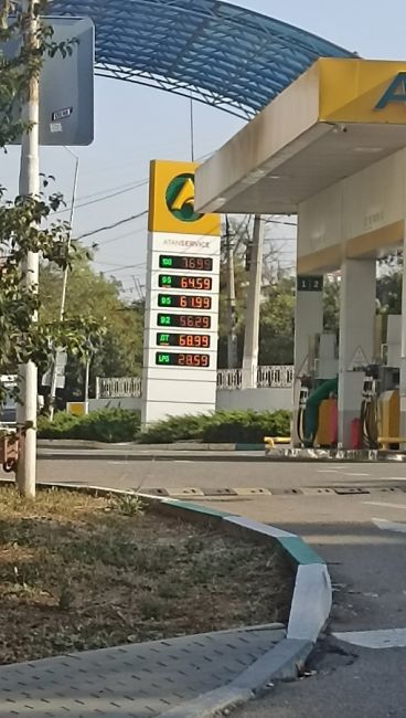 Жители Таганрога возмущены быстрорастущими ценами на бензин.

Вы заметили такой стремительный..