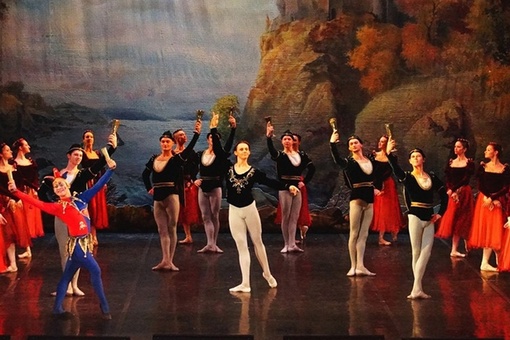 В Петербурге в октябре пройдет представление «Лебединое озеро» 
 от «Театра русского балета им. Анны..