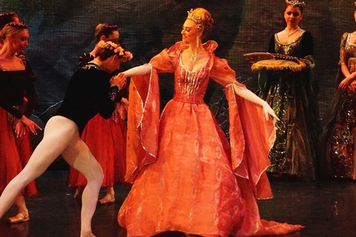 В Петербурге в октябре пройдет представление «Лебединое озеро» 
 от «Театра русского балета им. Анны..