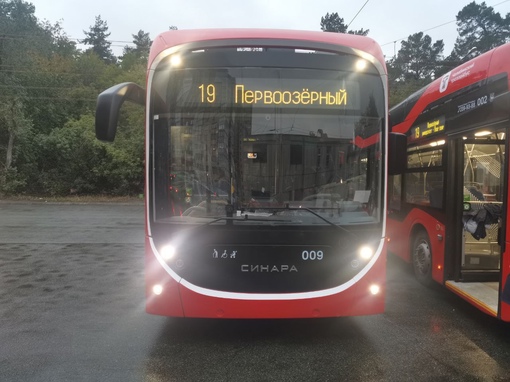 А вот и новенькие троллейбусы выходят на маршрут 
 
Фото: Миндортранс Челябинской..