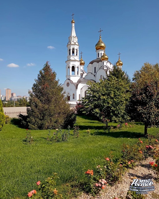 Троицкий собор Иверского женского монастыря на..