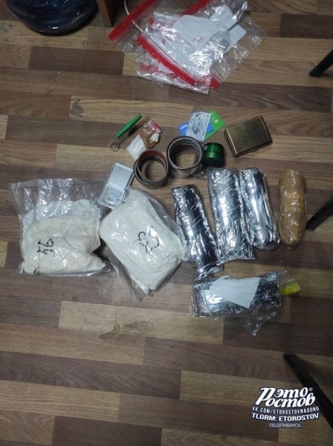 🚔⚡ Полицейские задержали под Волгодонском двух оптовых наркозакладчиков с 4 кг мефедрона

📌Жители города..