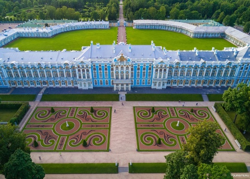 Экскурсия в Пушкин с посещением янтарной комнаты теперь доступна со скидкой всего за 980 рублей

Программа..