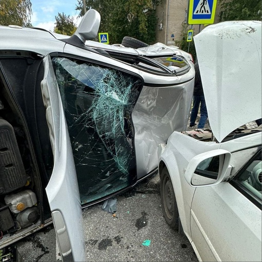 В Челябинске произошло ДТП с участием трех автомобилей

Авария случилась на перекрестке Верхнеуральская -..