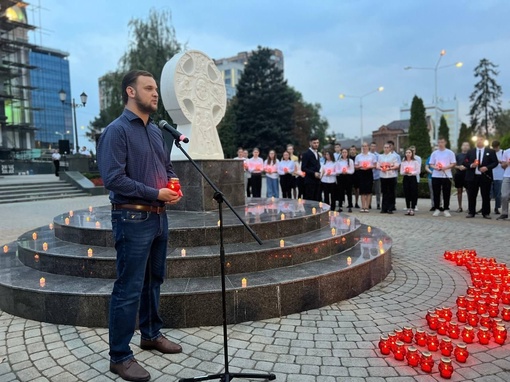 Краснодарцы почтили память жертв террористических актов

В День солидарности в борьбе с терроризмом в..