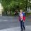 Петербуржцы снова заметили патриота, который второе лето подряд ходит по городу в ярком худи, но до сих пор..