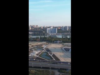 Вид на строительство нового парка на левом берегу Дона между стадионом «Ростов Арена» и новым..