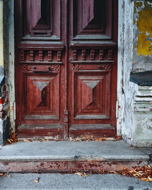 Порталы из прошлого в настоящее 🚪 

Фото..