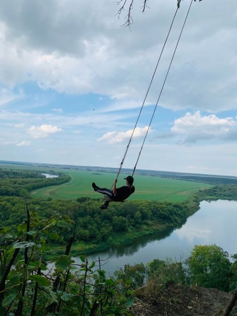 Став одним движением ветра, 
Лететь куда-то вдаль.

📌Кривоборье

📷Татьяна..