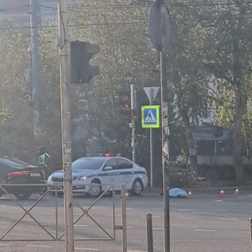В Краснодаре мотоциклист нacмepть сбил пешехода.

Вчера около 5 утра водитель мотоцикла Yamaha, двигаясь по улице..