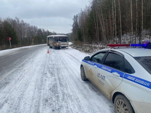 Автобус и легковушка столкнулись на трассе «Ревда-Дегтярск-Курганово»

В результате ДТП пострадали 3..