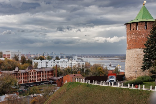 Хочется узнать мнение приезжих, гости города, как вам..