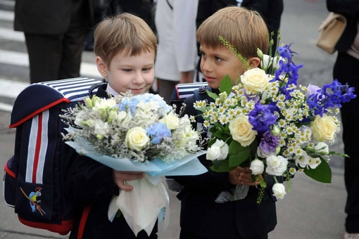 💐Сегодня День учителя! Именно эти люди отдают свое время, энергию и сердца юным нижегородцам, чтобы..