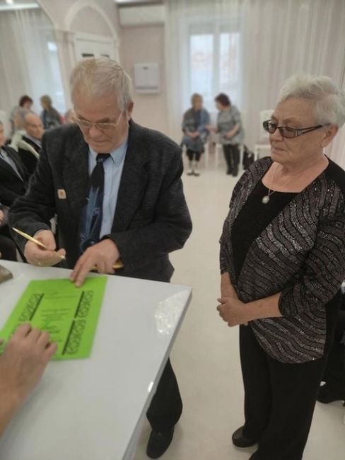 1 октября весь мир отмечает День пожилого человека. 

В Перми на днях в зале Кировского отдела управления ЗАГС..