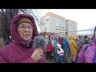 Жители Краснообска вышли на протест против точечной застройки..