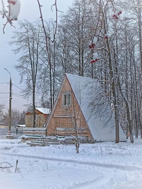 В городском парке г. Городца💙
 
фото: Татьяна..