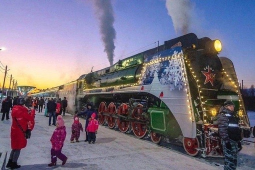 🚂 Поезд Деда Мороза отправится по России. 

В нем будут кукольный театр, приемная главного волшебника,..