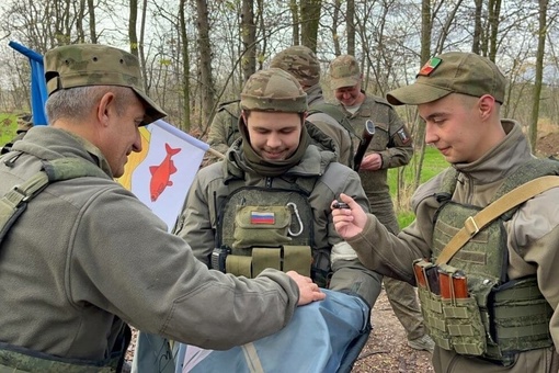 Глава Лаишево доставил гуманитарный груз в зону СВО

Ильдус Зарипов посетил часть, в которой проходят службу..