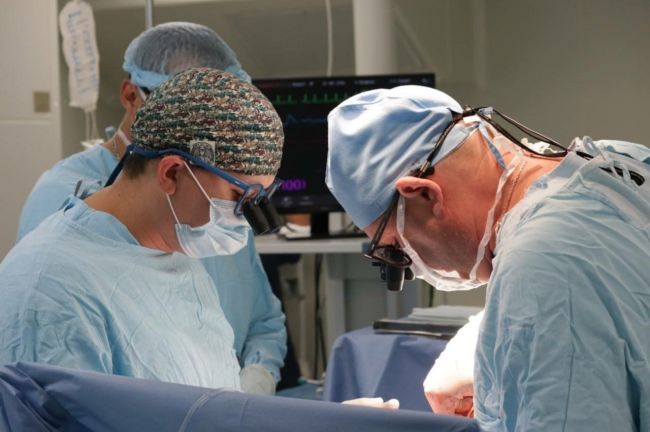 👏 В Башкирии врачи сделали женщине операцию на открытом сердце сразу после родов 
 
42-летняя жительница..