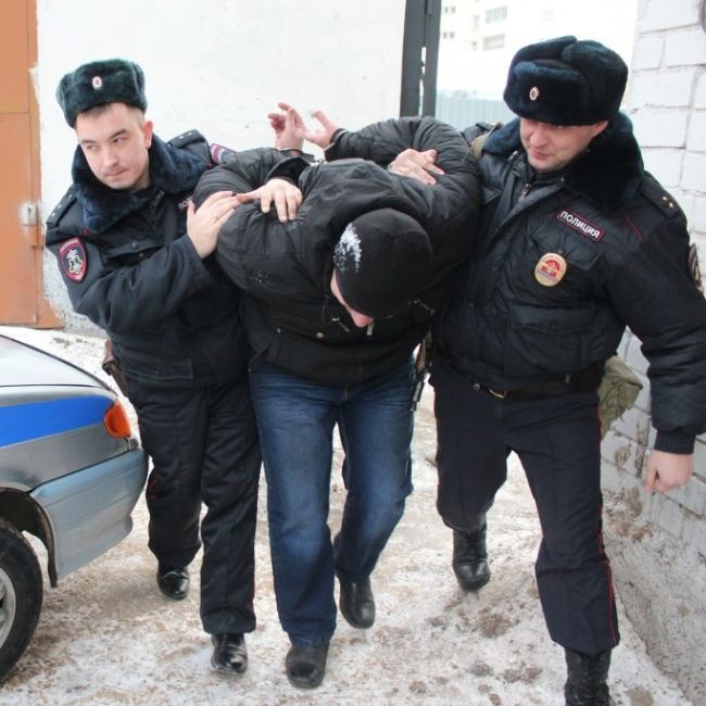 В Петербурге задержали высокопоставленного полицейского за взятки

Вчера вечером был задержан начальник..