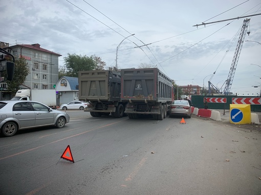 Авария возле «Микрохирургии глаза». Вся дорога..