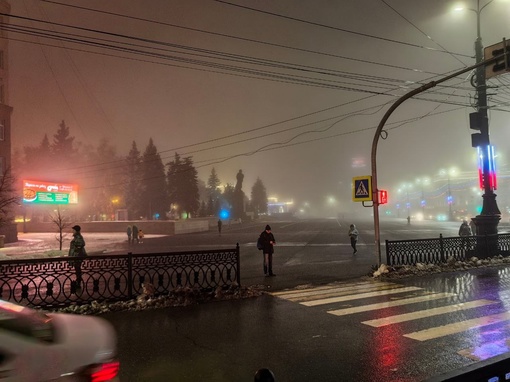 Челябинск окутал густой туман.

Фото: Татьяна, Татьяна..