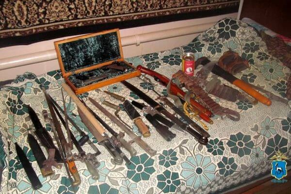 В Самарской области будут судить коллекционера оружия 

Некоторые образцы его коллекции 1895 года выпуска..