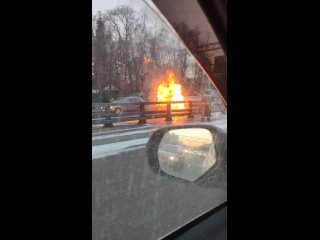 Алабяно-Балтийский тоннель выезд
Горит авто на выезде в сторону окт...